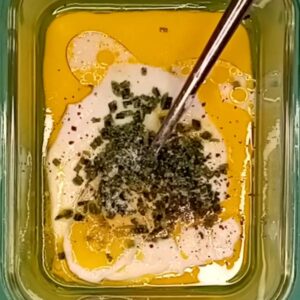 veganer knuspertofu salat . veganes alltagstaugliches rezept