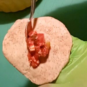 vegane gefüllte brötchen mit tofu-brokkoli-füllung aus hefeteig . alltagstaugliches einfaches rezept