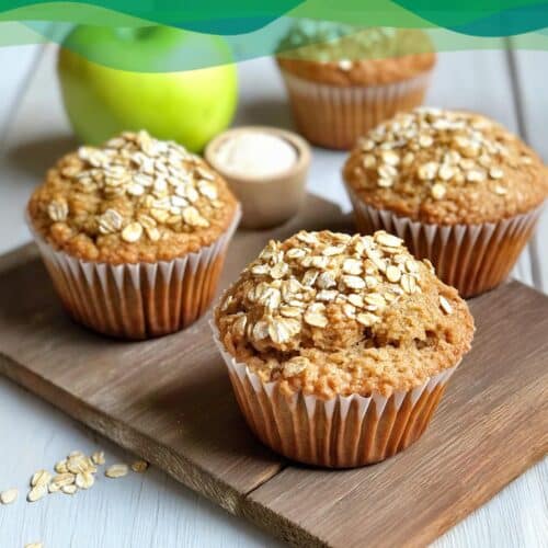 vegane Haferflocken-Muffins mit Erdnussbutter 10 saftige vegane Muffins mit Haferflocken Erdnuss und Apfel lecker präsentiert.