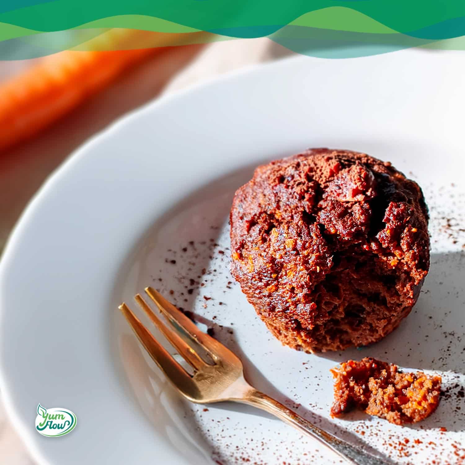 Vegane Schoko-Karotten-Muffins mit Karottenstücken