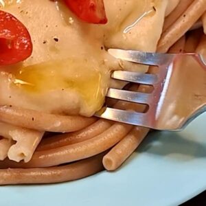 Vegane Bohnen-pasta, High Protein, weiße Bohnen-Soße, plantbased, low carb