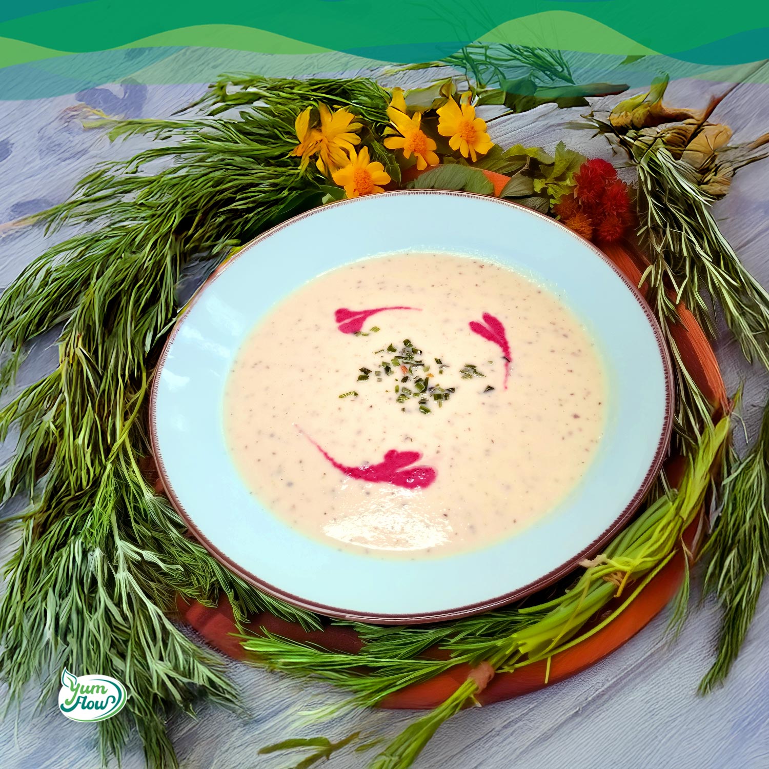 Blumenkohlsuppe vegan + cremig 12 Vegane Blumenkohlsuppe mit Kräutern als proteinreiches alltagtaugliches veganes Rezept
