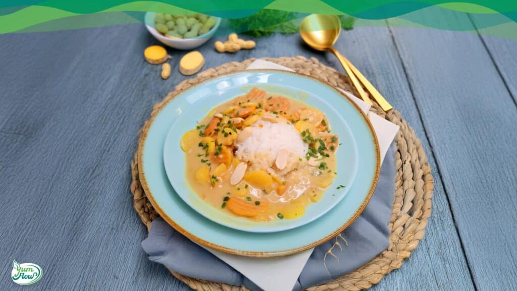 vegane Erdnuss Sauce lecker und cremig mit Reis oder Pasta