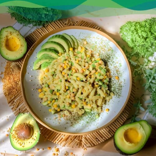 Veganer Nudelsalat mit Avocado 2 veganer nudelsalat mit avocado, pflanzliches rezept - high protein und low carb