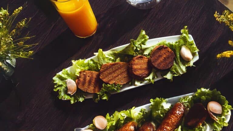 Fleischersatz vegan 16 Fleischersatz vegan wurst und fleisch vegan ersetzen durch pflanzliche alternativen wie tofu seitan