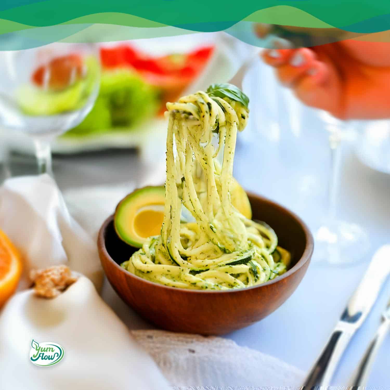 Pasta aus Zucchini mit Avocado 12 pasta aus zucchini rezept Avocado Zucchini Nudeln Zoodles