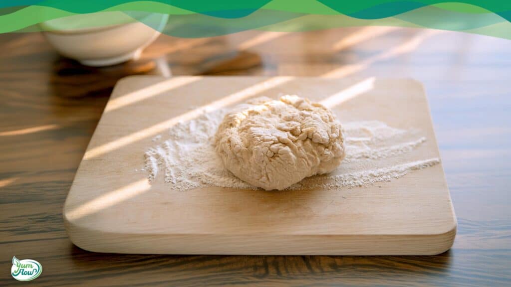 Veganer Hefeteig Grundrezept 15 veganer Hefeteig Grundrezept, Teigkugel auf Tisch