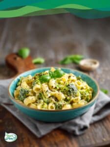 One-Pot-Pasta vegan mit Brokkoli und Basilikum