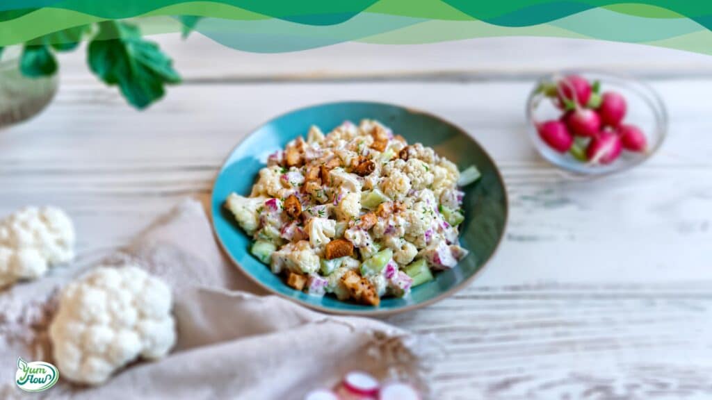 Veganer Low Carb Kartoffelsalat mit Blumenkohl