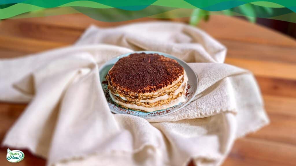 Reiswaffel Tiramisu vegan auf einem Teller