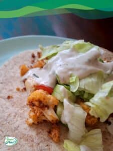 Veganer Döner mit Blumenkohl 12 Veganer Döner mit Blumenkohl und Salat auf Wrap