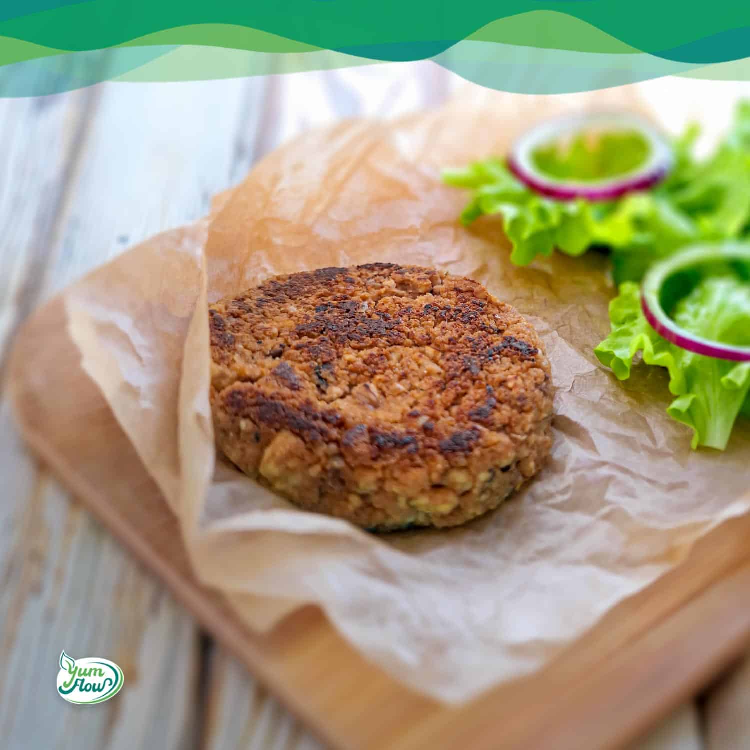 Veganes Patty 13 Veganer Patty mit Salat und Zwiebeln