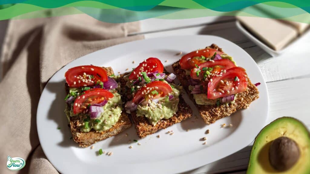 Avocado Toast vegan ohne brot low carb mit Tomaten und Zwiebeln