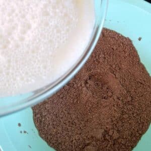 Schoko-Kuchenboden Low Carb 15 Teig anrühren für veganen Tortenboden