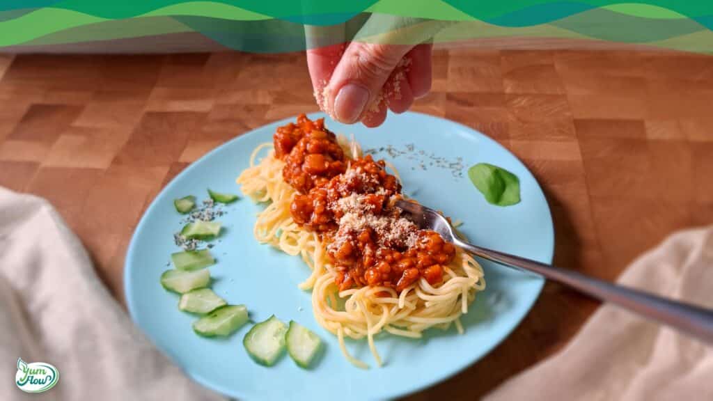 Linsen Bolognese vegan auf einem Teller