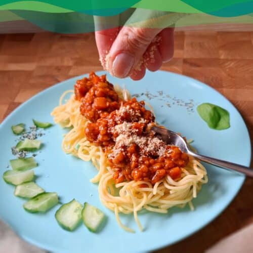 Linsenbolognese 4 Linsen Bolognese vegan auf einem Teller