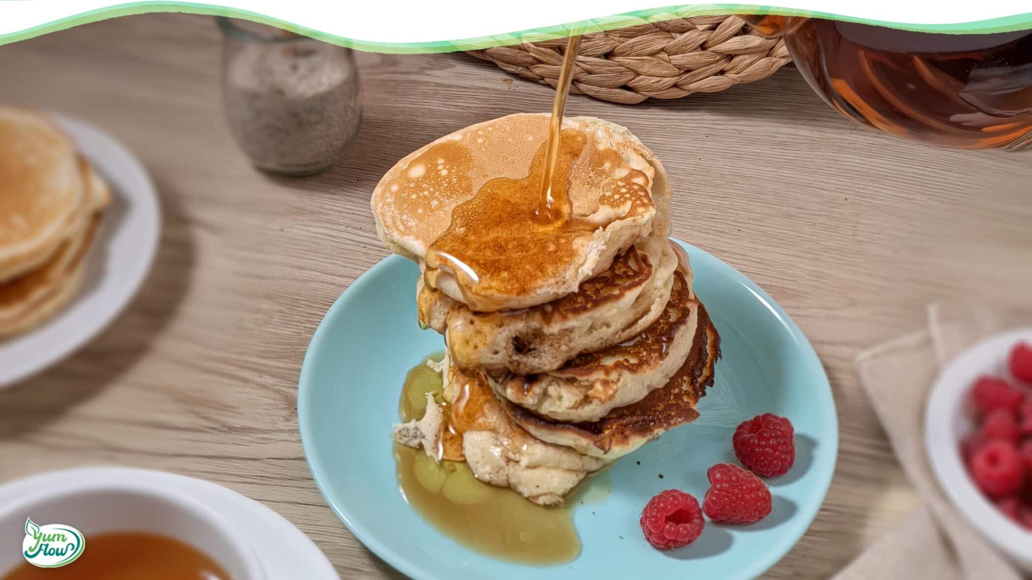 Vegane Pancakes 1 vegane Pancakes mit Ahornsirup