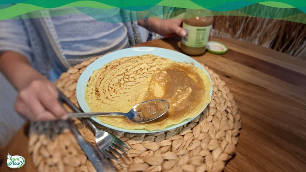 Vegane Pfannkuchen 18 vegane Pfannkuchen mit Apfelmus